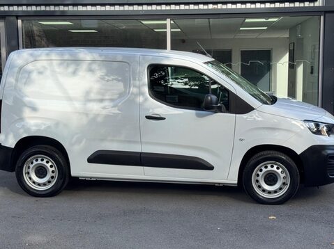Peugeot Partner BLUEHDI PROFESSIONAL PREMIUM PLUS L1 2