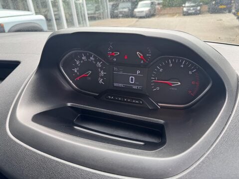 Peugeot Partner BLUEHDI PROFESSIONAL PREMIUM PLUS L1 27