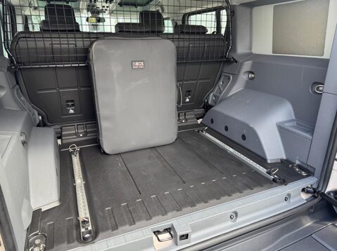 Ineos Grenadier STATION WAGON 14