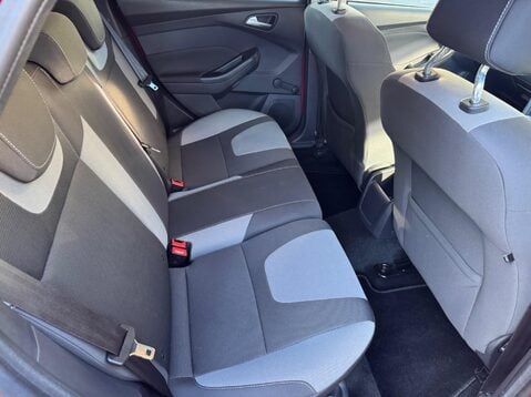 Ford Focus ZETEC 36