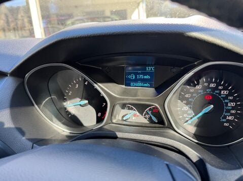 Ford Focus ZETEC 41