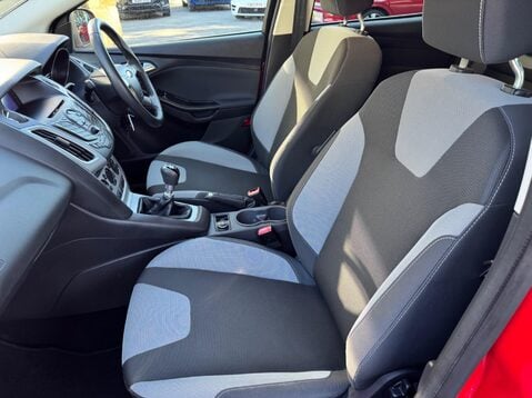 Ford Focus ZETEC 26