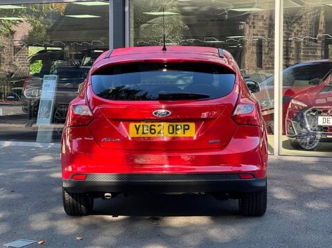 Ford Focus ZETEC 8
