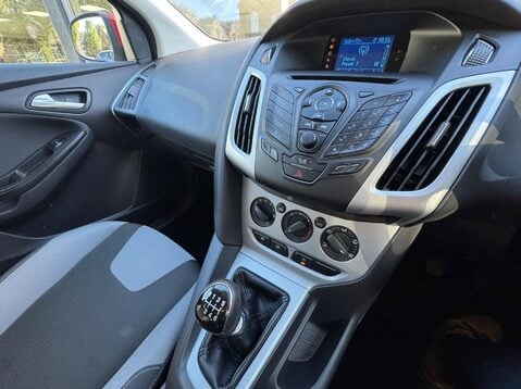 Ford Focus ZETEC 22