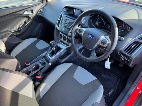 Ford Focus ZETEC 14
