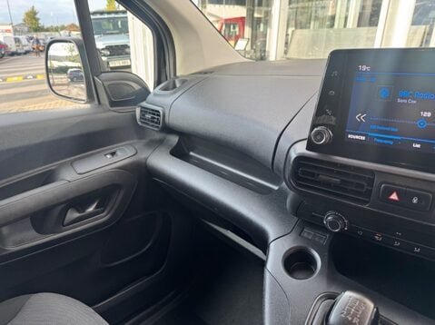 Peugeot Partner BLUEHDI PROFESSIONAL PREMIUM L1 19