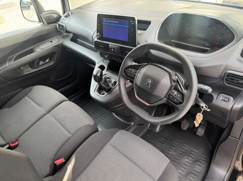 Peugeot Partner BLUEHDI PROFESSIONAL PREMIUM L1 12