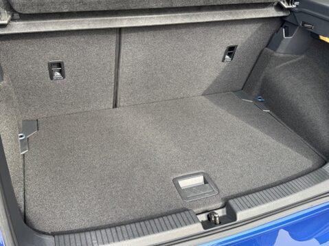 Volkswagen T-Cross BLACK EDITION TSI DSG 9