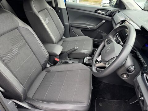 Volkswagen T-Cross BLACK EDITION TSI DSG 10