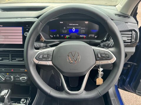 Volkswagen T-Cross BLACK EDITION TSI DSG 28