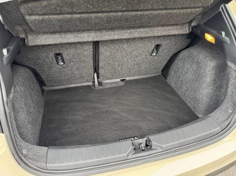 Nissan MICRA ACENTA 9