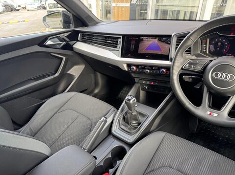 Audi A1 SPORTBACK TFSI S LINE 2