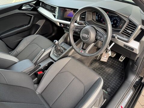 Audi A1 SPORTBACK TFSI S LINE 24