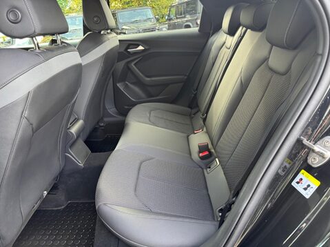 Audi A1 SPORTBACK TFSI S LINE 12