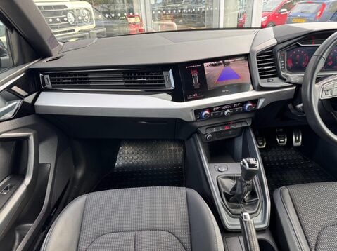 Audi A1 SPORTBACK TFSI S LINE 10