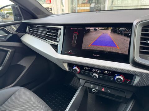 Audi A1 SPORTBACK TFSI S LINE 31