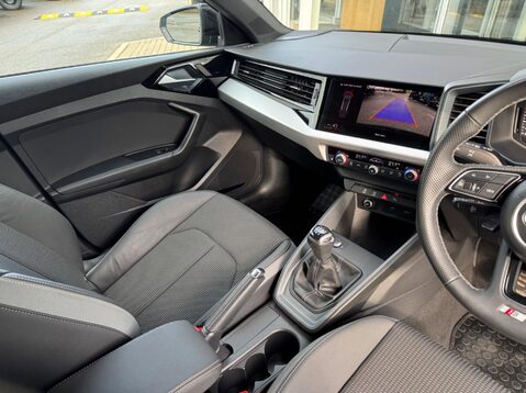 Audi A1 SPORTBACK TFSI S LINE 22