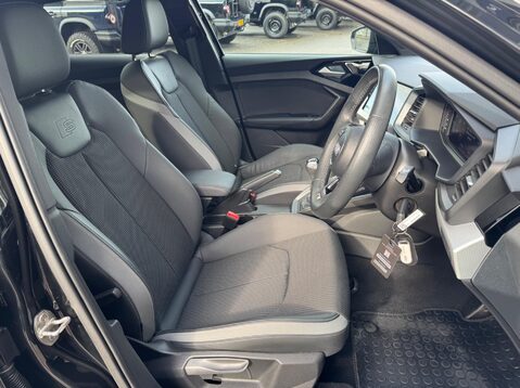 Audi A1 SPORTBACK TFSI S LINE 20