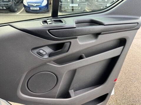Ford Transit Custom 280 LEADER P/V ECOBLUE 19