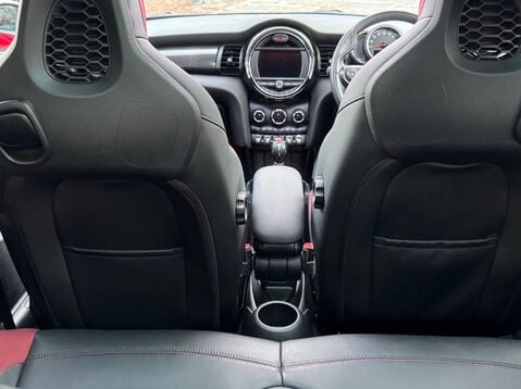 Mini Hatch COOPER S SPORT 23