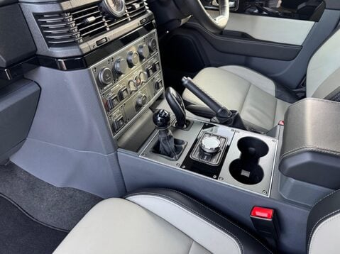 Ineos Grenadier FIELDMASTER EDITION 17