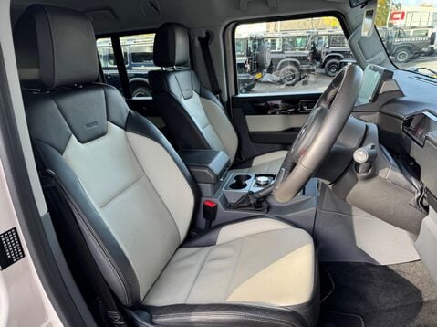 Ineos Grenadier FIELDMASTER EDITION 34