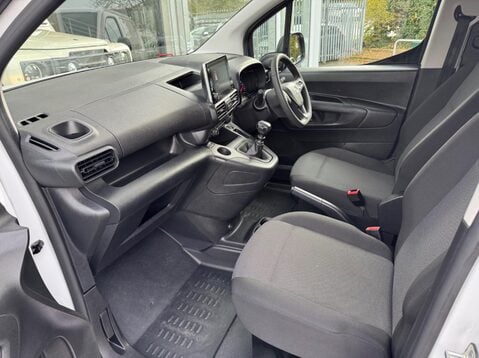 Vauxhall Combo L1H1 2300 PRIME S/S 20