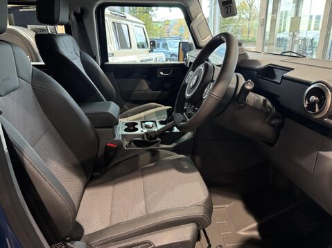 Ineos Grenadier 3.0D Utility Wagon Auto 4WD Euro 6 (s/s) 6dr 11