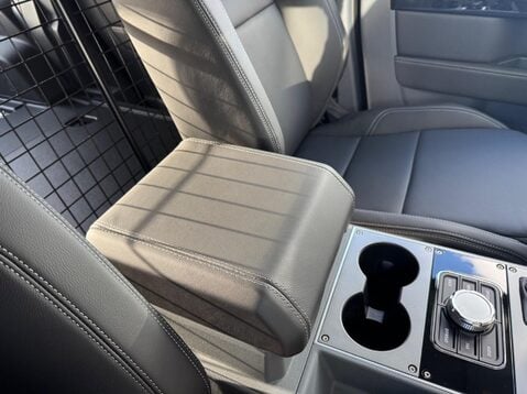 Ineos Grenadier 3.0D Commercial Auto 4WD Euro 6 (s/s) 4dr 19