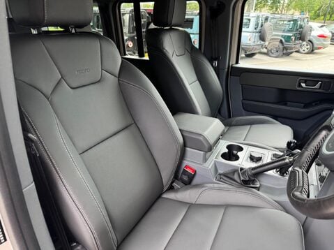 Ineos Grenadier 3.0P 1924 Station Wagon Auto 4WD Euro 6 (s/s) 6dr 16