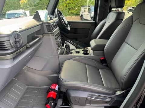 Ineos Grenadier 3.0P 1924 Station Wagon Auto 4WD Euro 6 (s/s) 6dr 18