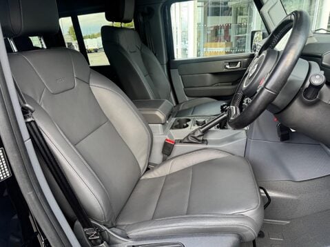 Ineos Grenadier 3.0P 1924 Station Wagon Auto 4WD Euro 6 (s/s) 6dr 13