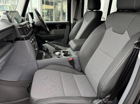 Ineos Grenadier 3.0P Utility Wagon Auto 4WD Euro 6 (s/s) 6dr 38