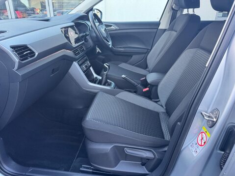 Volkswagen T-Cross ACTIVE TSI 51