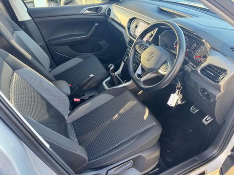 Volkswagen T-Cross ACTIVE TSI 28