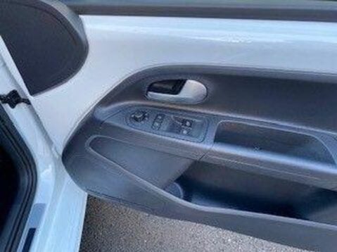 Volkswagen Up GTI 13