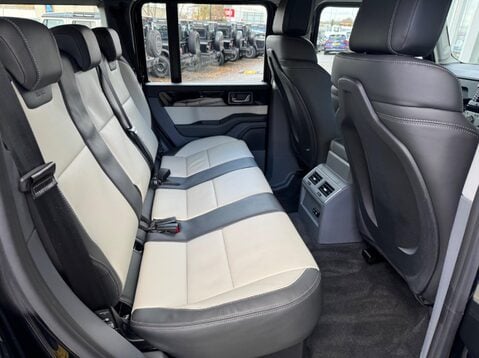 Ineos Grenadier FIELDMASTER EDITION 36