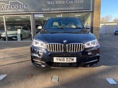 BMW X5 M50D 3