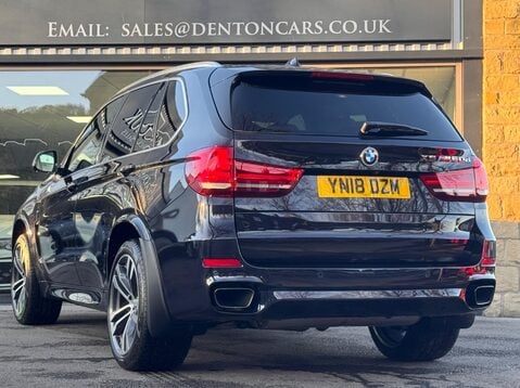 BMW X5 M50D 11