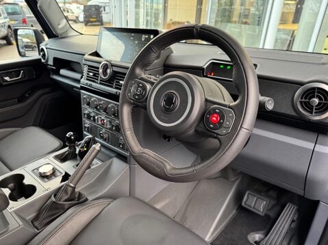 Ineos Grenadier FIELDMASTER EDITION 17