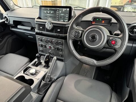 Ineos Grenadier FIELDMASTER EDITION 33