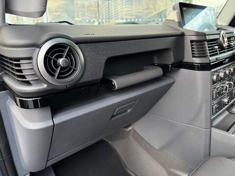 Ineos Grenadier FIELDMASTER EDITION 40