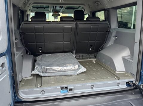 Ineos Grenadier FIELDMASTER EDITION 12