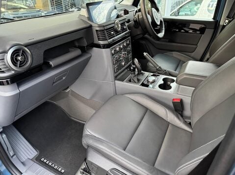 Ineos Grenadier FIELDMASTER EDITION 19