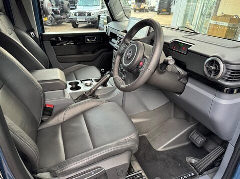 Ineos Grenadier FIELDMASTER EDITION 15