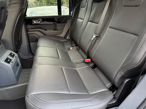 Ineos Grenadier FIELDMASTER EDITION 44