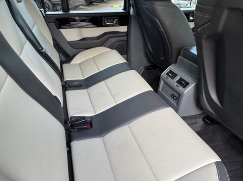 Ineos Grenadier FIELDMASTER EDITION 33