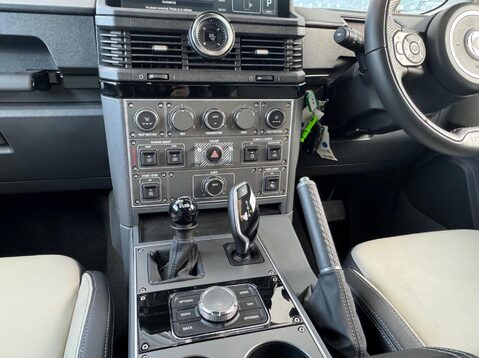 Ineos Grenadier FIELDMASTER EDITION 17