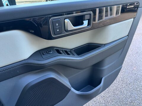 Ineos Grenadier FIELDMASTER EDITION 19