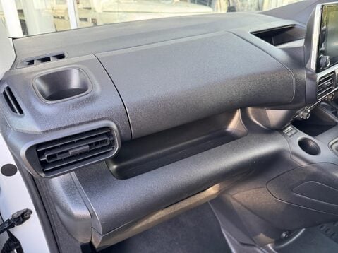 Peugeot Partner BLUEHDI PROFESSIONAL L1 13